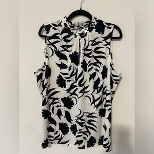 White House Black Market Sleeveless Grommet Halter Top Color Black White